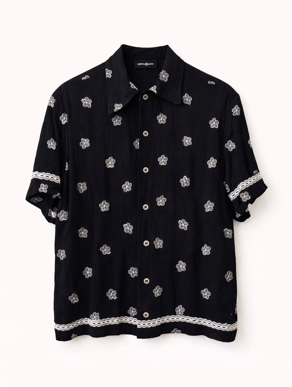 BLACK & WHITE FLORAL SHIRT - MEDIUM