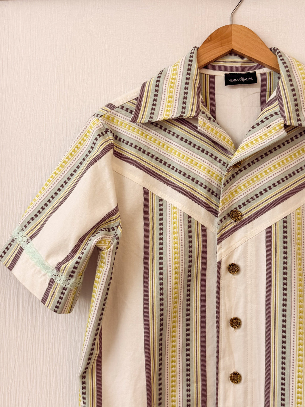 LA DECADA - STRIPE SHIRT - MEDIUM