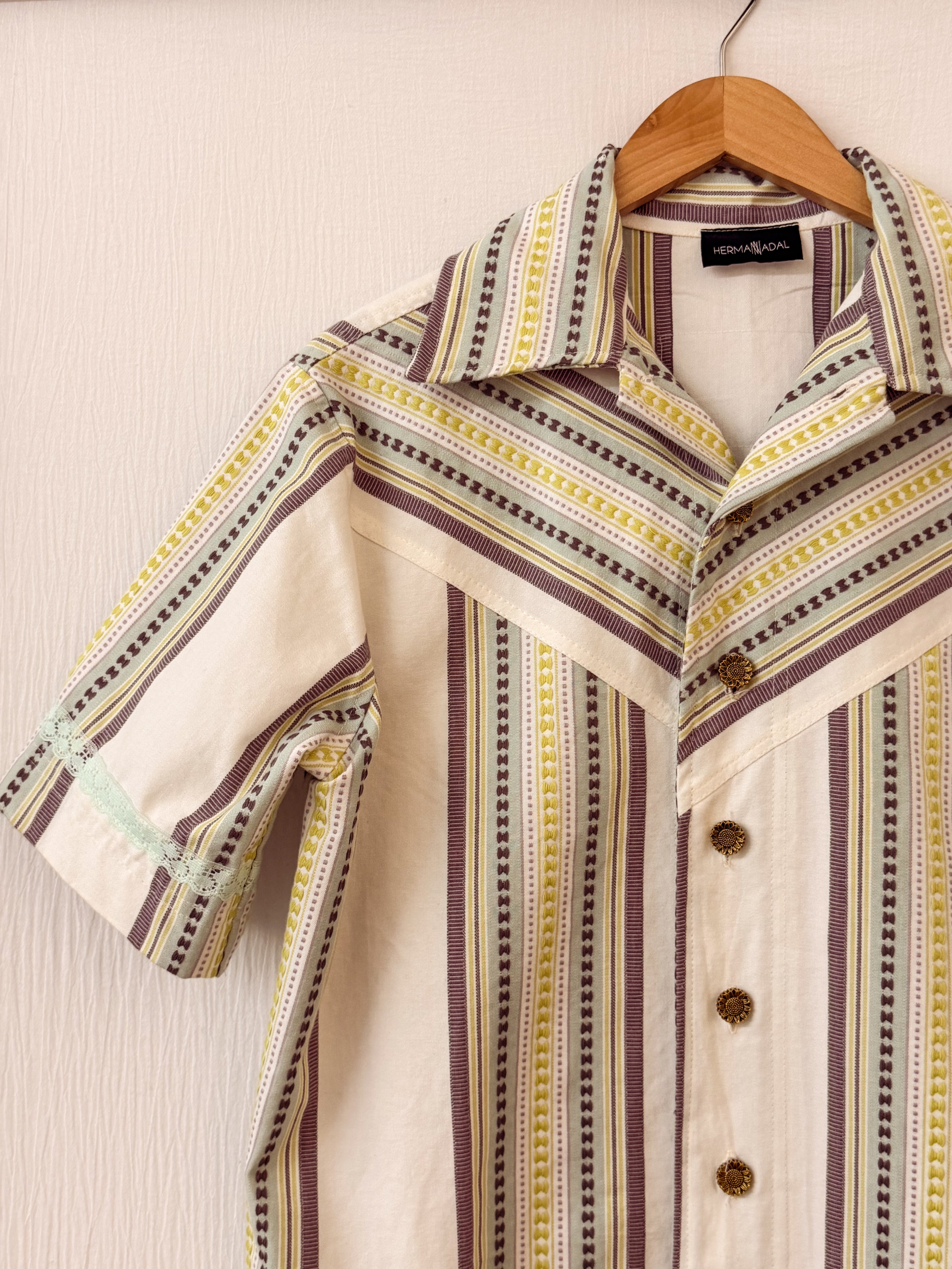 LA DECADA - STRIPE SHIRT - MEDIUM